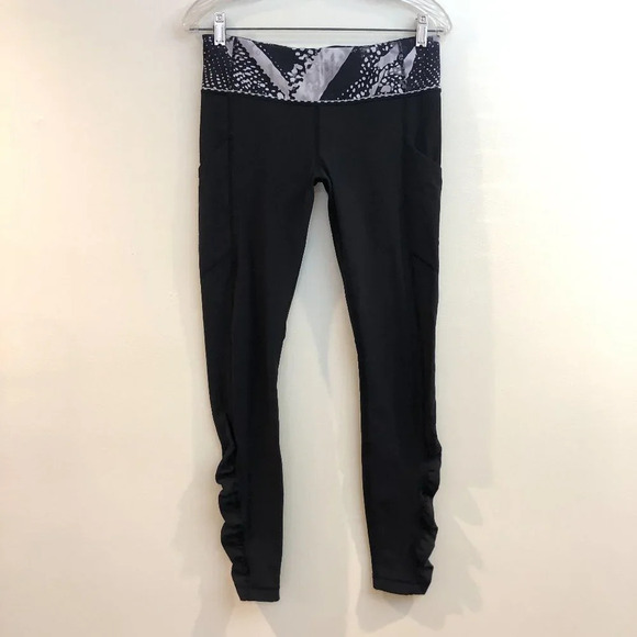 RARE Lululemon Speed Tight *Cozy Athleisure Athletic Geometric Ruffle Leggings 8 - Picture 2 of 9